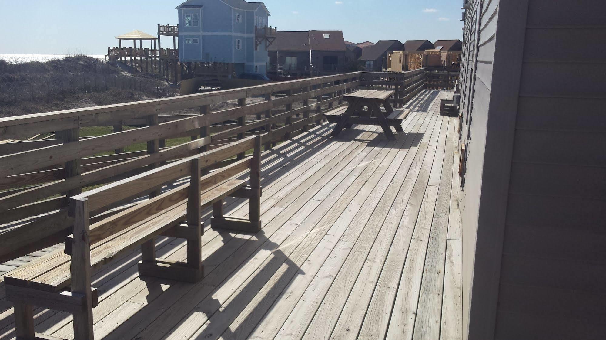 Seaview Pier And Motel North Topsail Beach Exterior photo